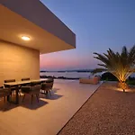 Villa Cloud 9 D3 *