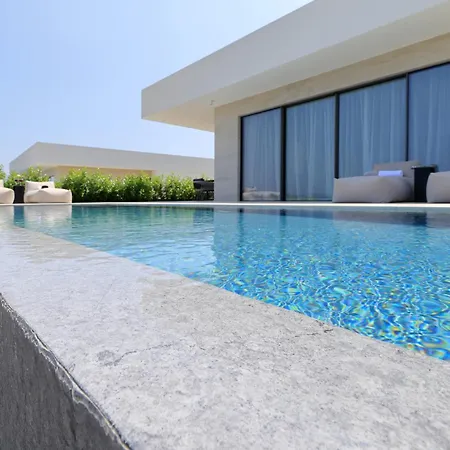 Cloud 9 D3 Villa Tkon