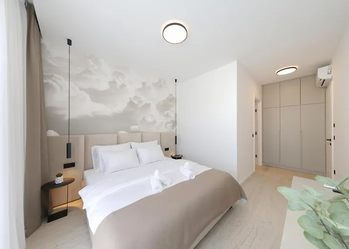 Cloud 9 D3 Villa Tkon