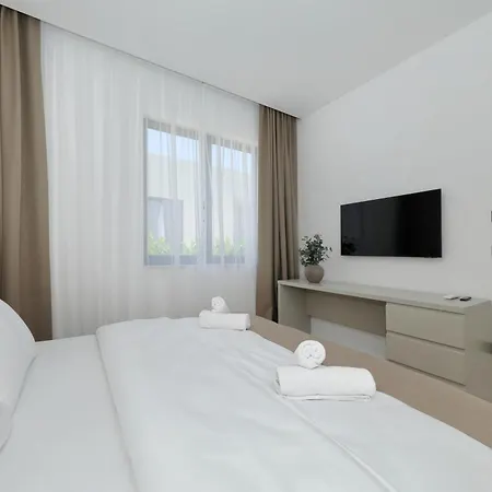 Cloud 9 D3 Villa Tkon