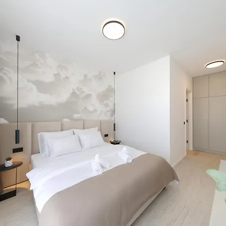 Cloud 9 D3 Villa Tkon